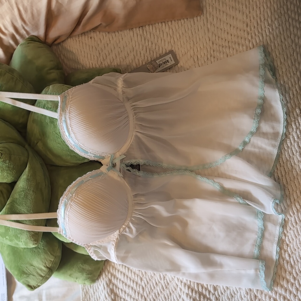 Baby doll negligee